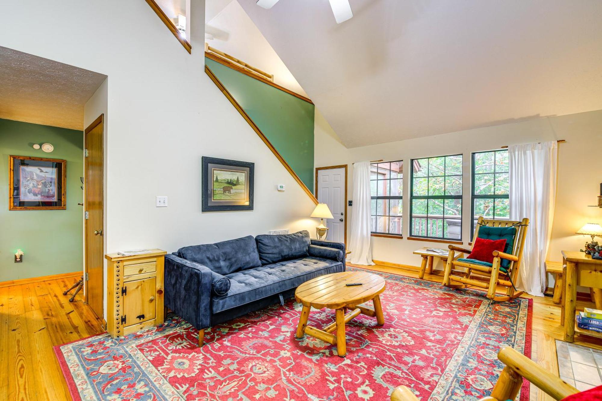 Pet-Friendly Sevierville Rental With Private Hot Tub Exterior photo